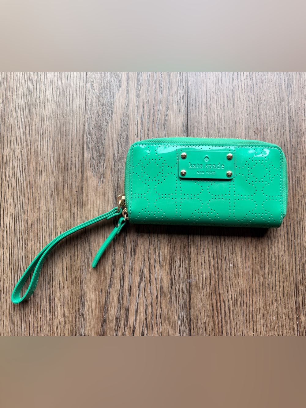 kate spade Green Patent Leather Wristlet Clutch